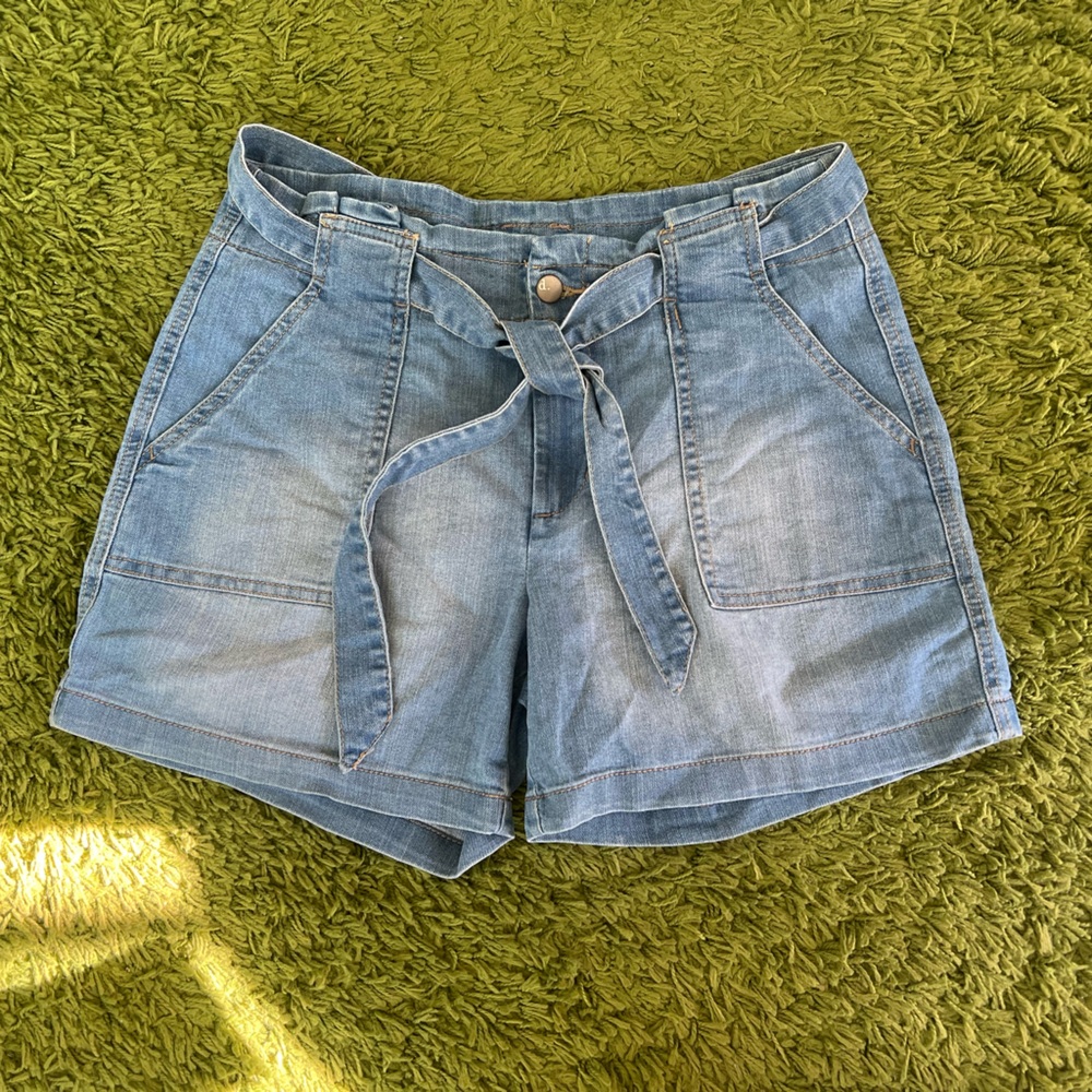 d. jeans | Belted High Waist Jean Shorts